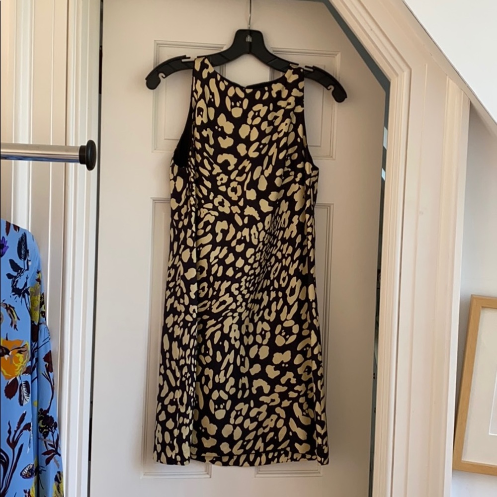 Milly keyhole shift dress. NWT! Size 4